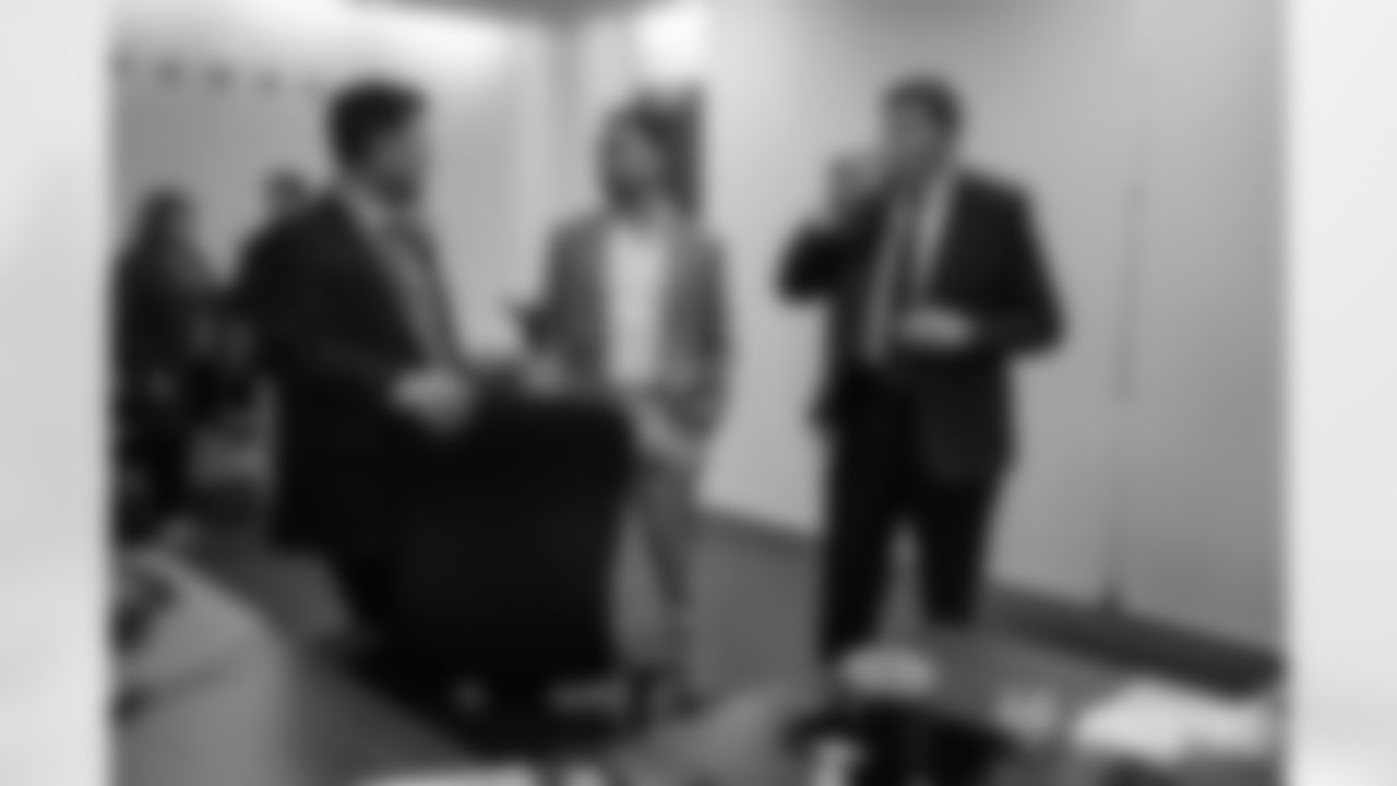 230427-draft-room-gallery-2560-20