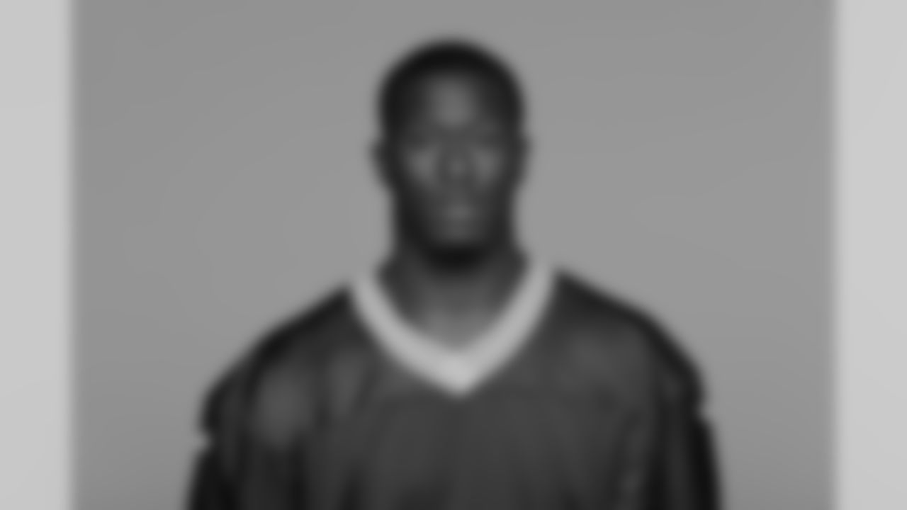 41 — CB Lenzy Pipkins