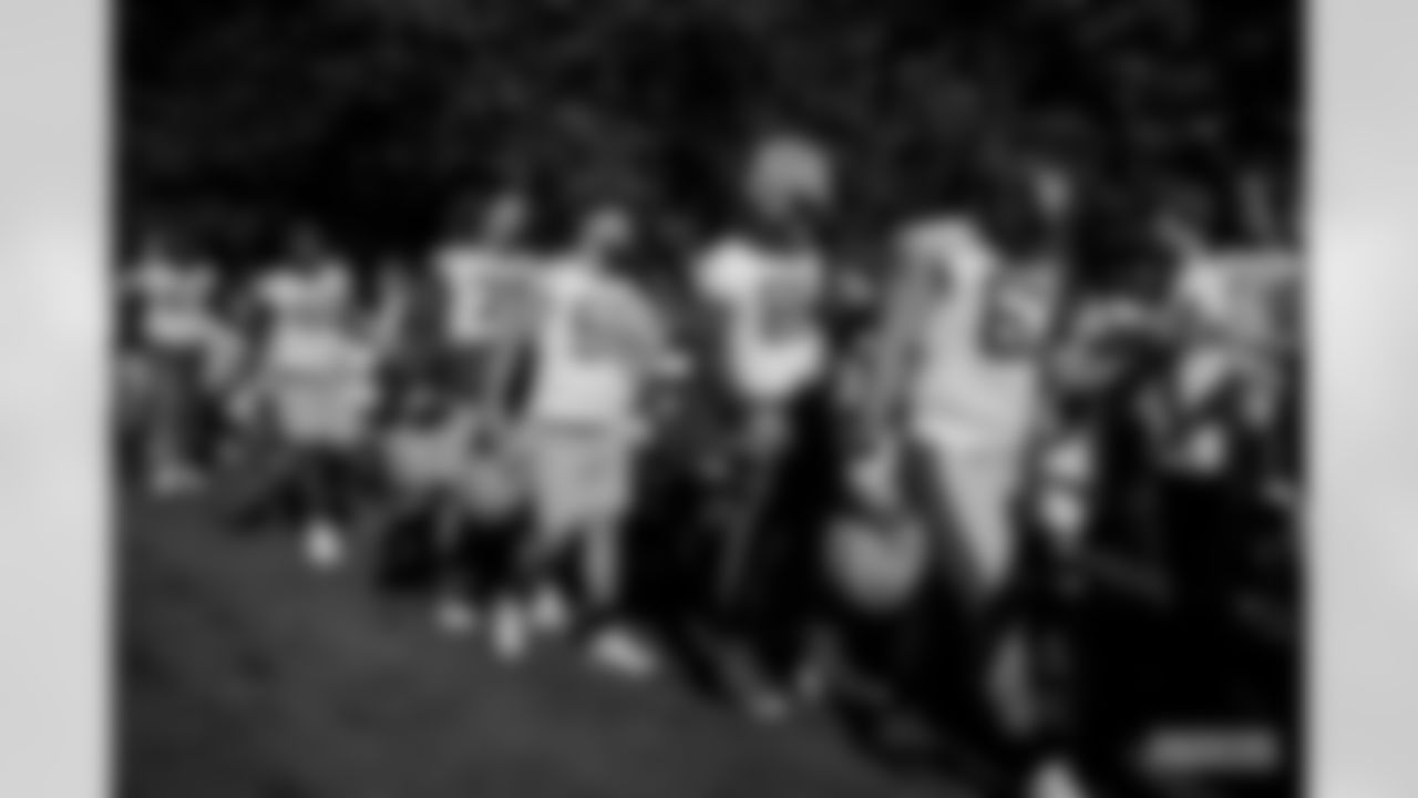 221007-evan-gallery-2560066