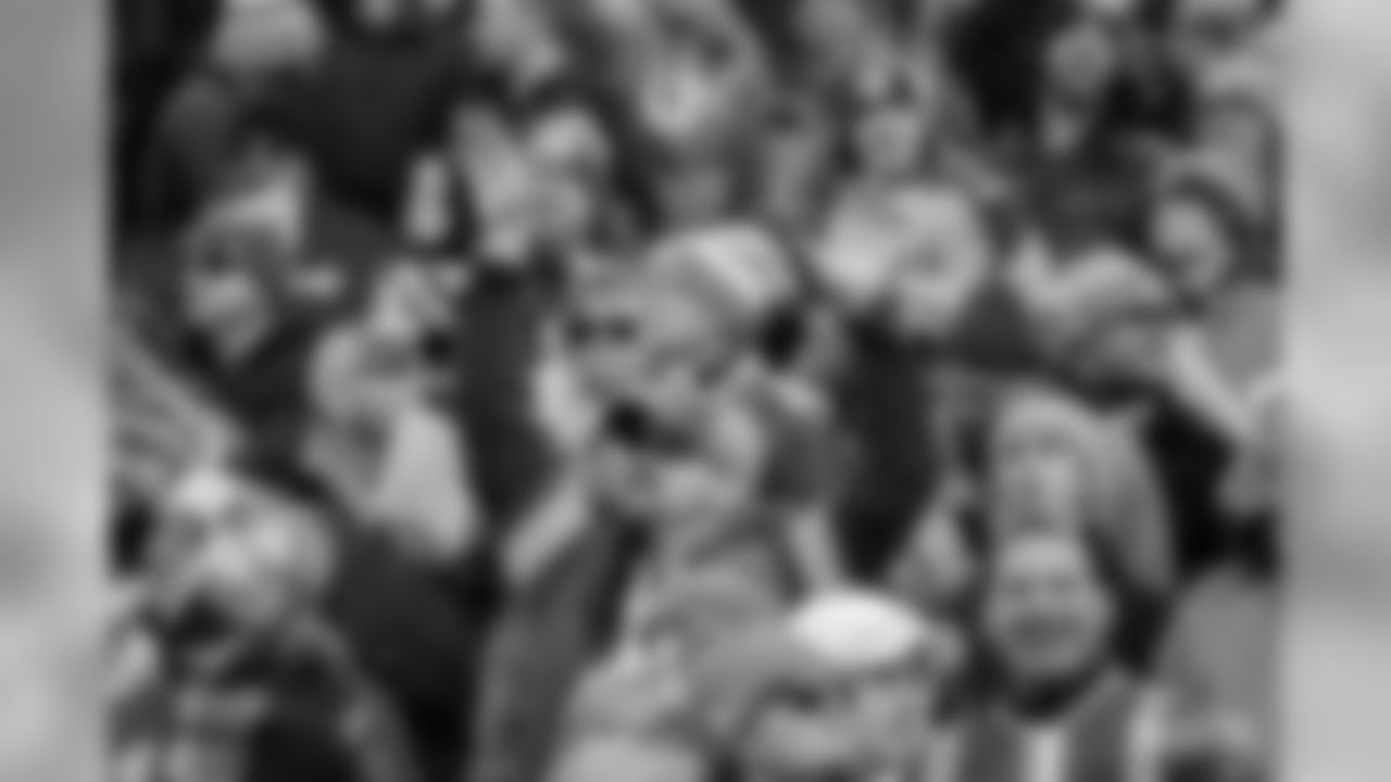 191209-wilson-fan-photos-131