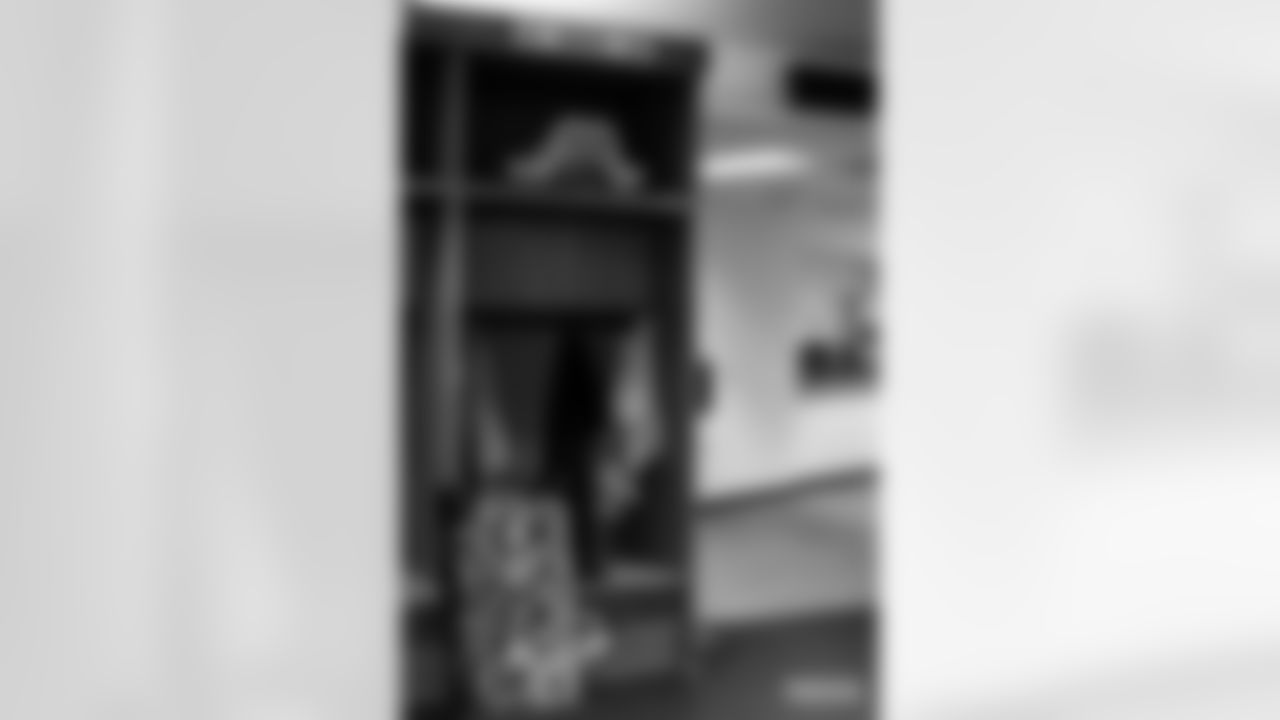 230109-locker-room-2560002