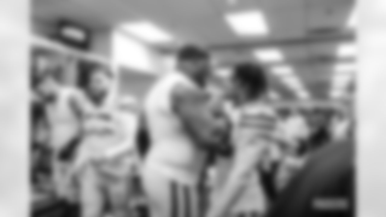 221205-locker-room-evan-2560007