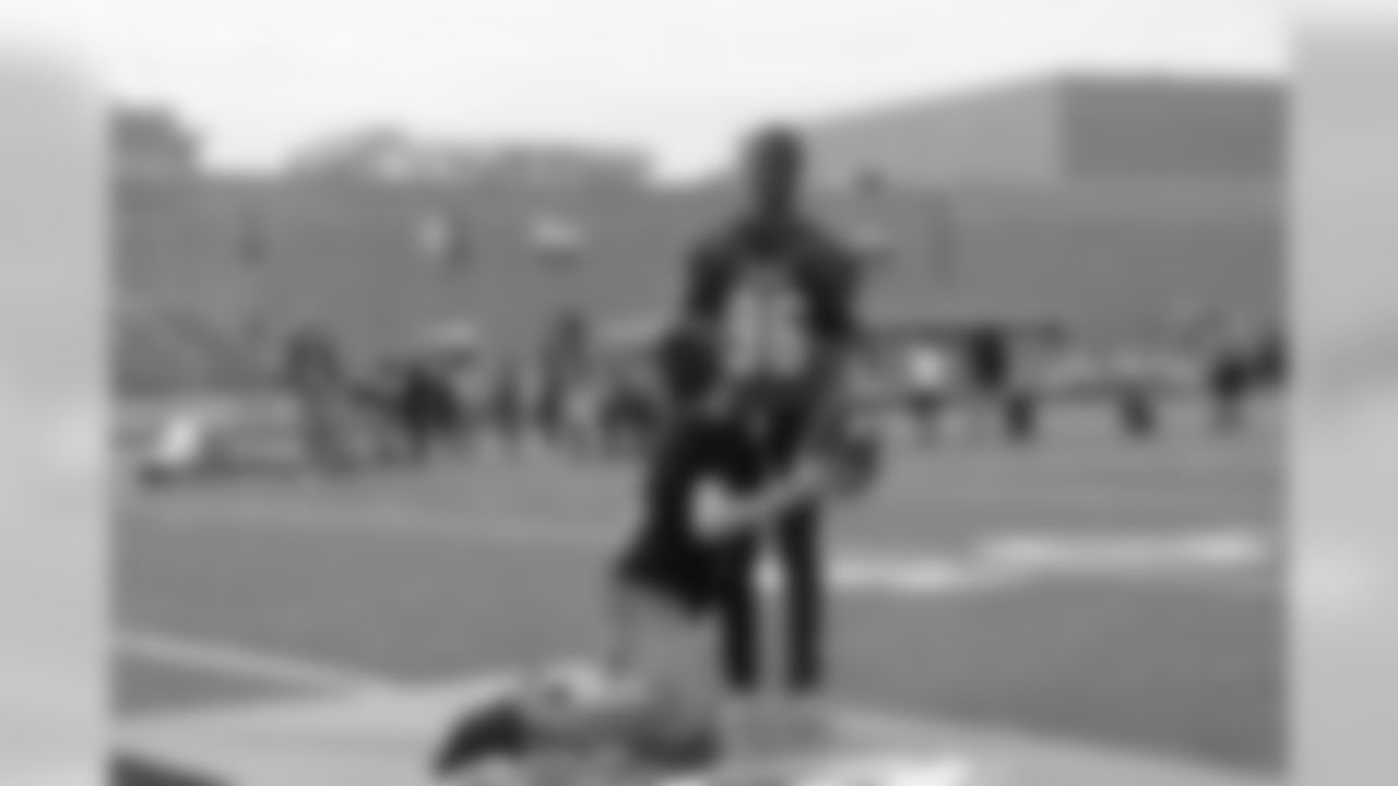 190917-football-outreach-27