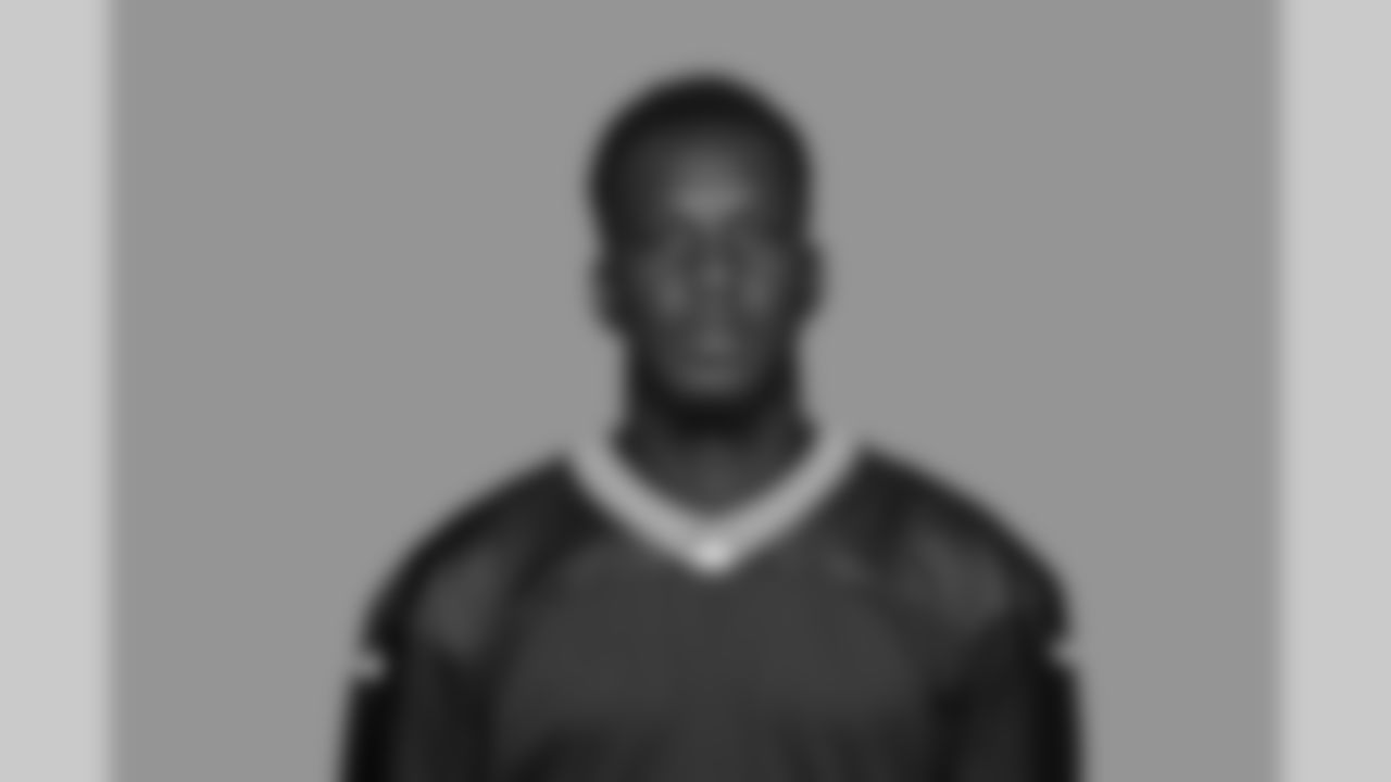TE Pharoah McKever