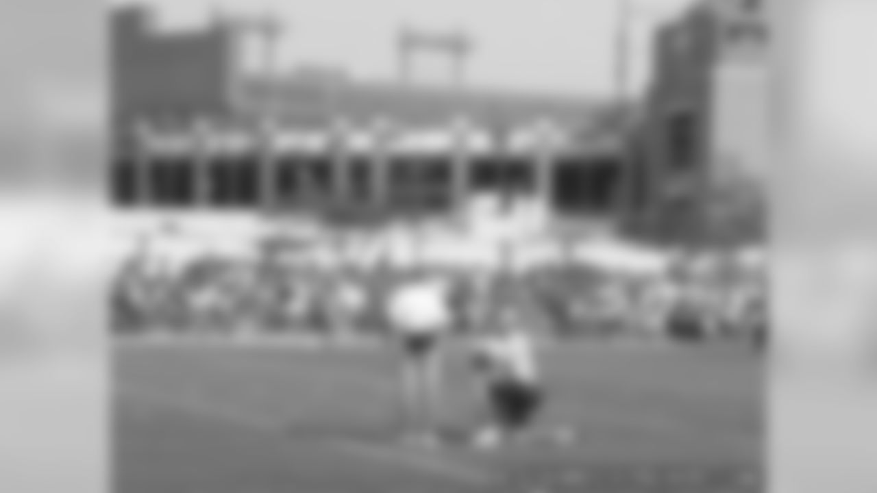 Hannah Hitchcock Selected As Packers Ball Kid For A Day