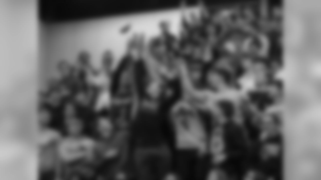 190410-tailgate-tour-marshfield-high-20