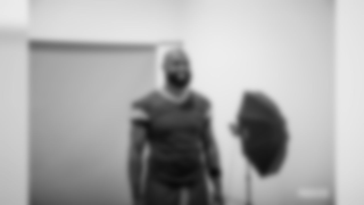 TE Marcedes Lewis