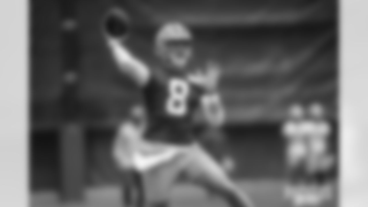 QB Sean Clifford