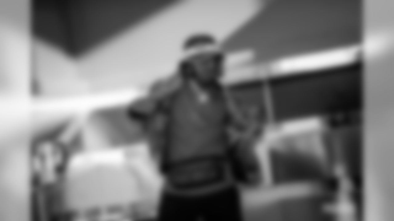 191222-departure-GRB-to-MSP-siegle-WM-17