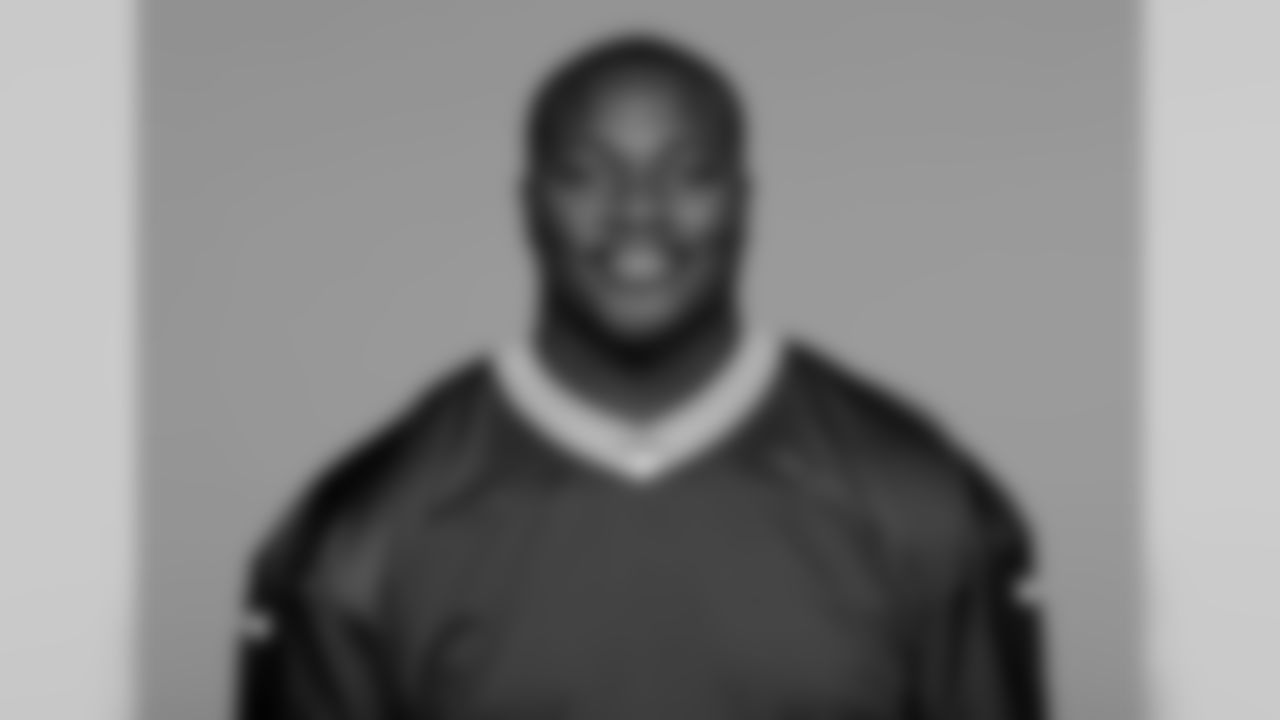90 — DT Montravius Adams