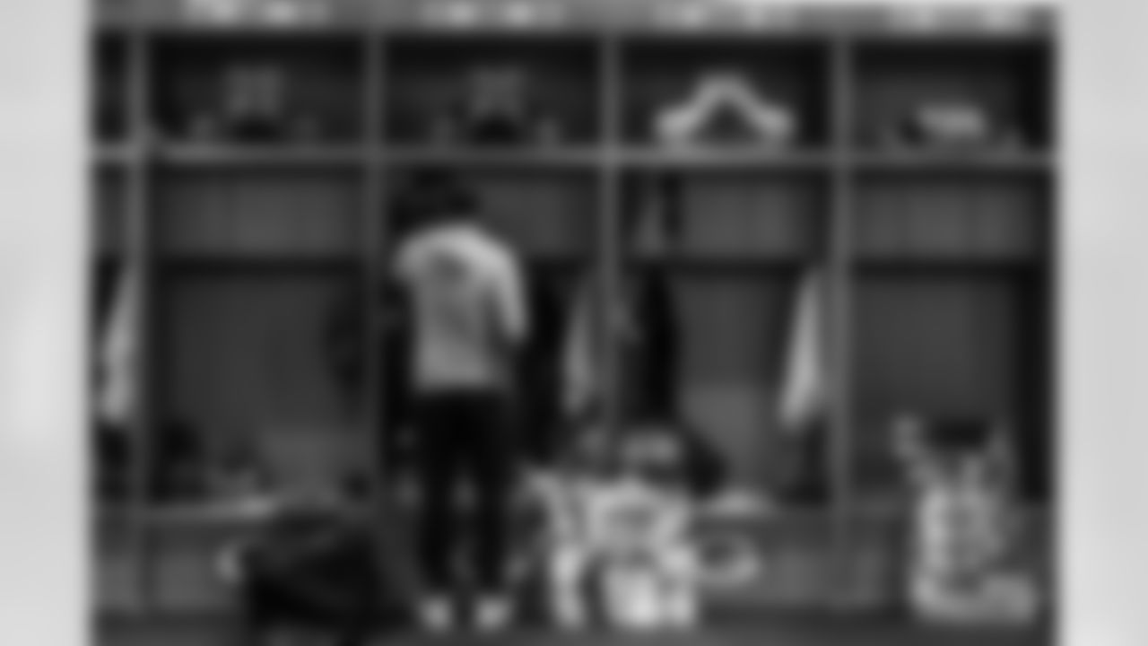 230109-locker-room-2560021