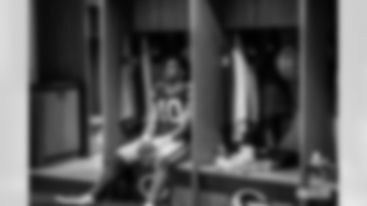 230924-locker-room-pics-siegle-wm-002