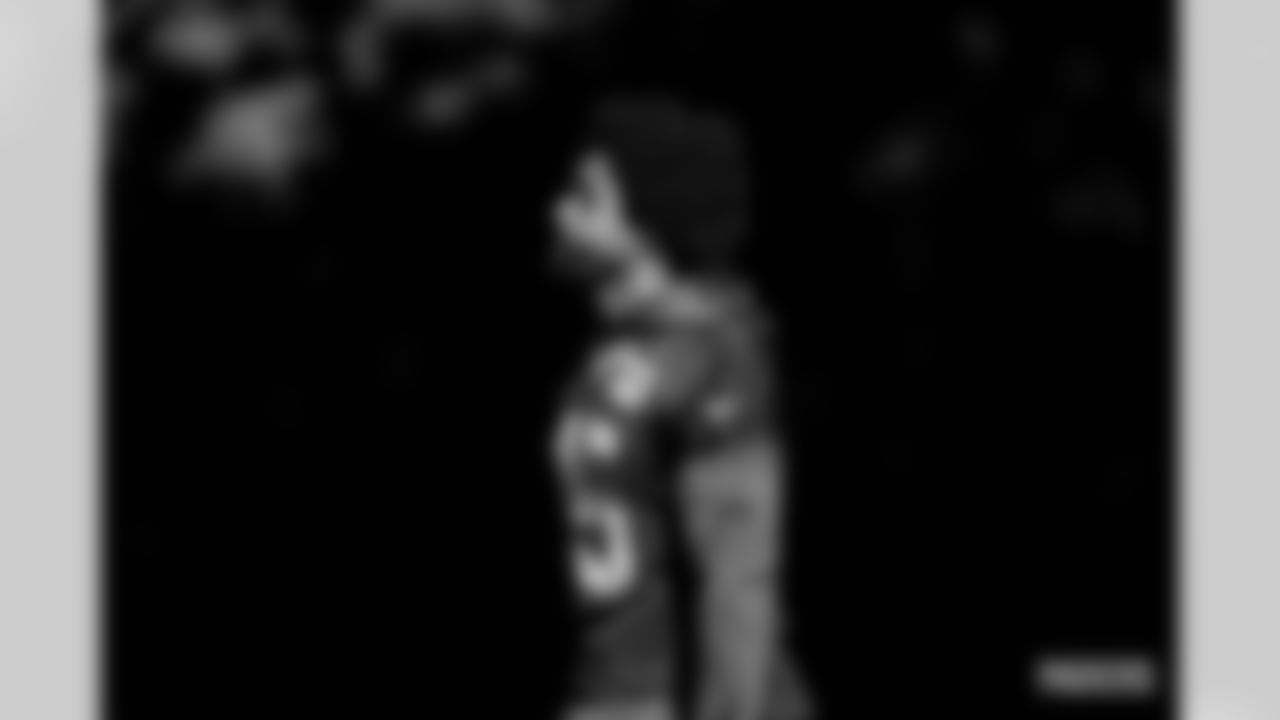 221007-evan-gallery-2560008