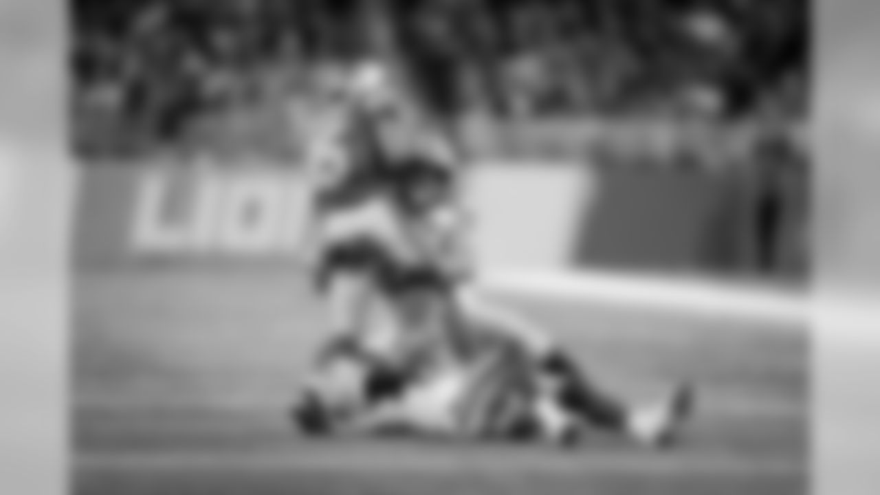 181007-packers-lions-3-siegle-95
