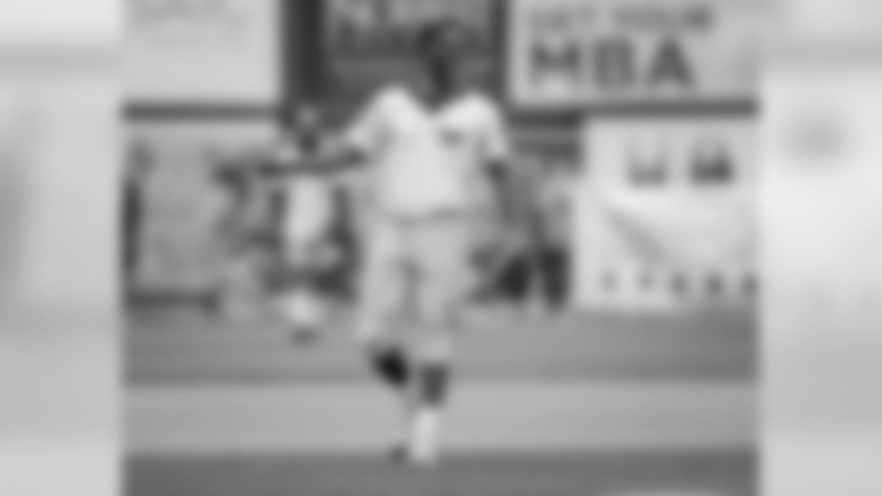 180602-green-gold-softball-siegle-50