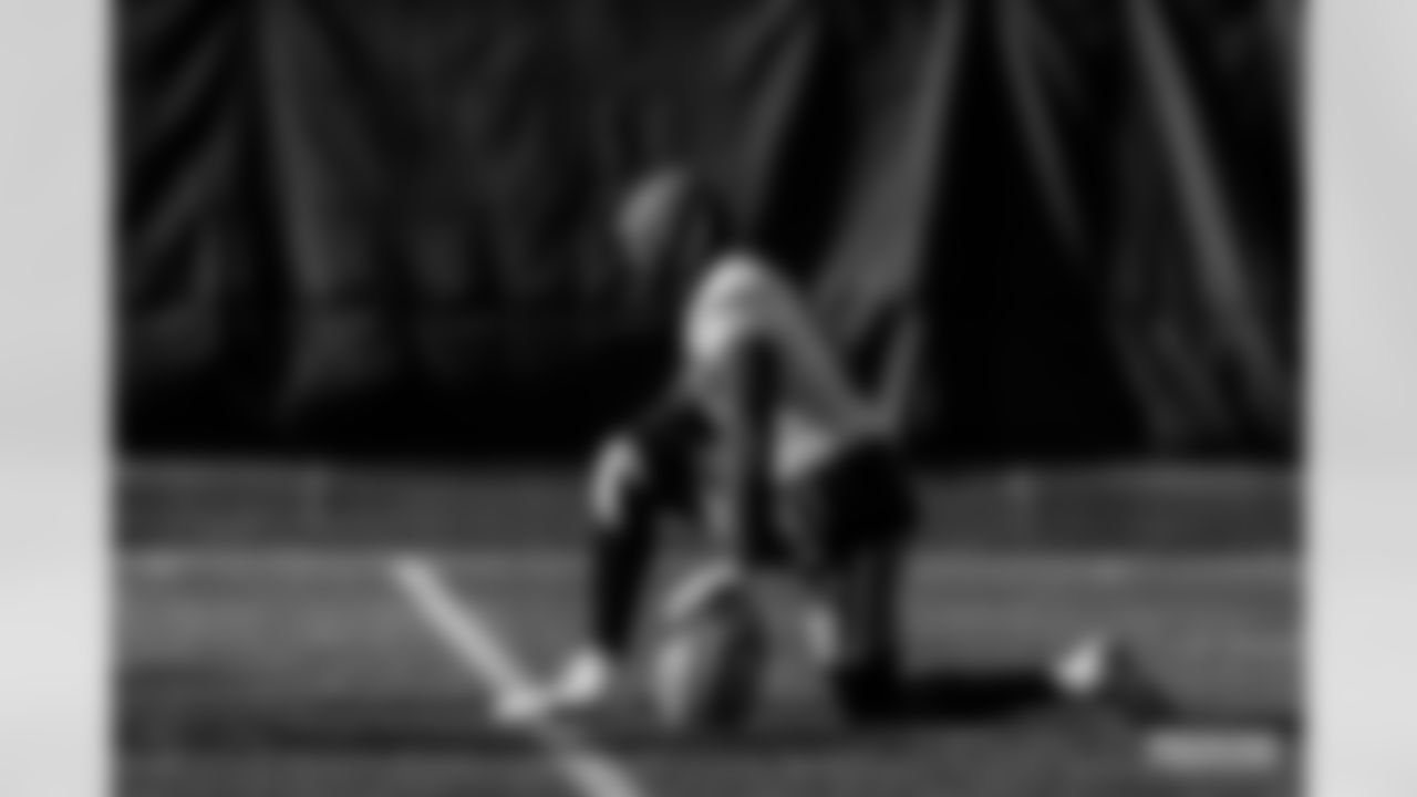 221125-evan-gallery-2560057