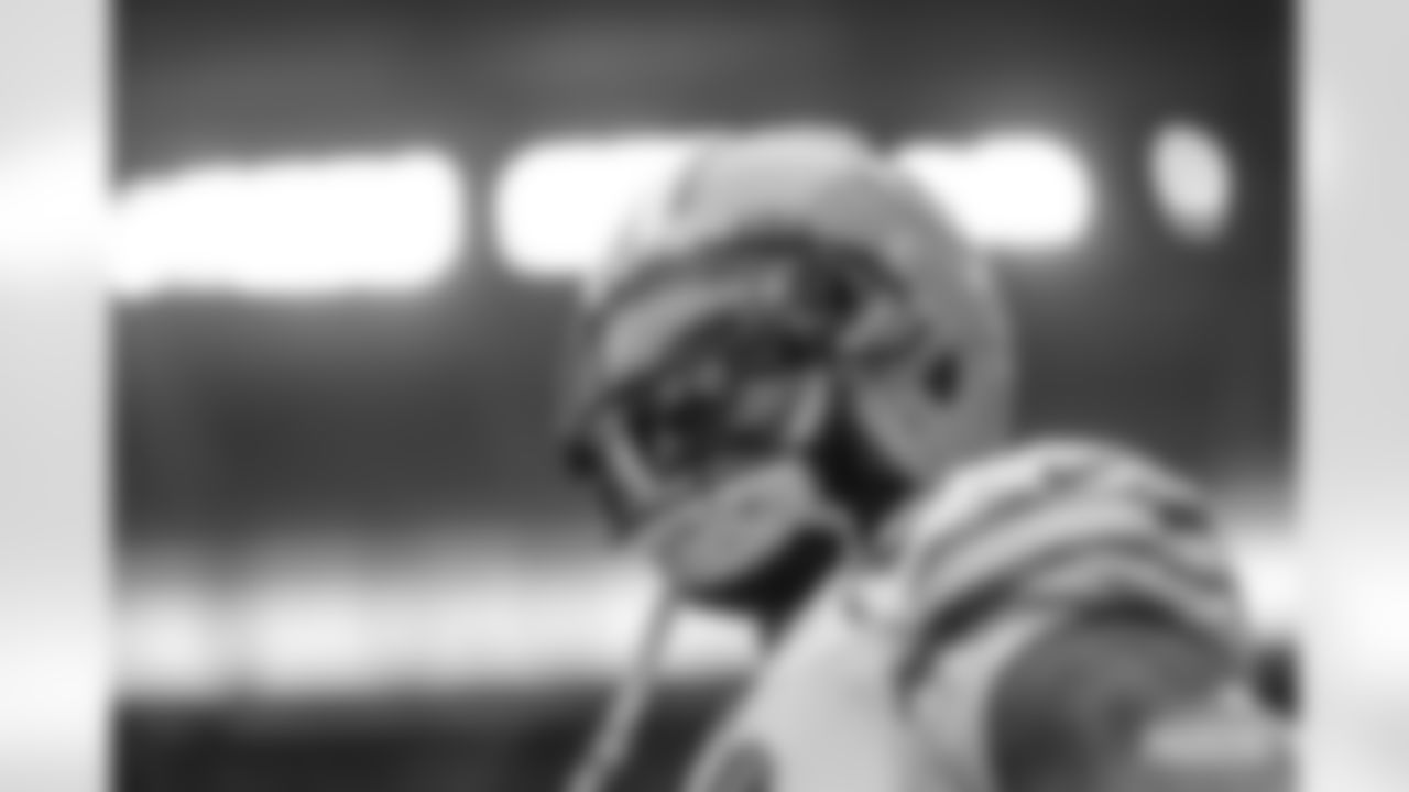 221225-packers-dolphins-siegle-WM-35