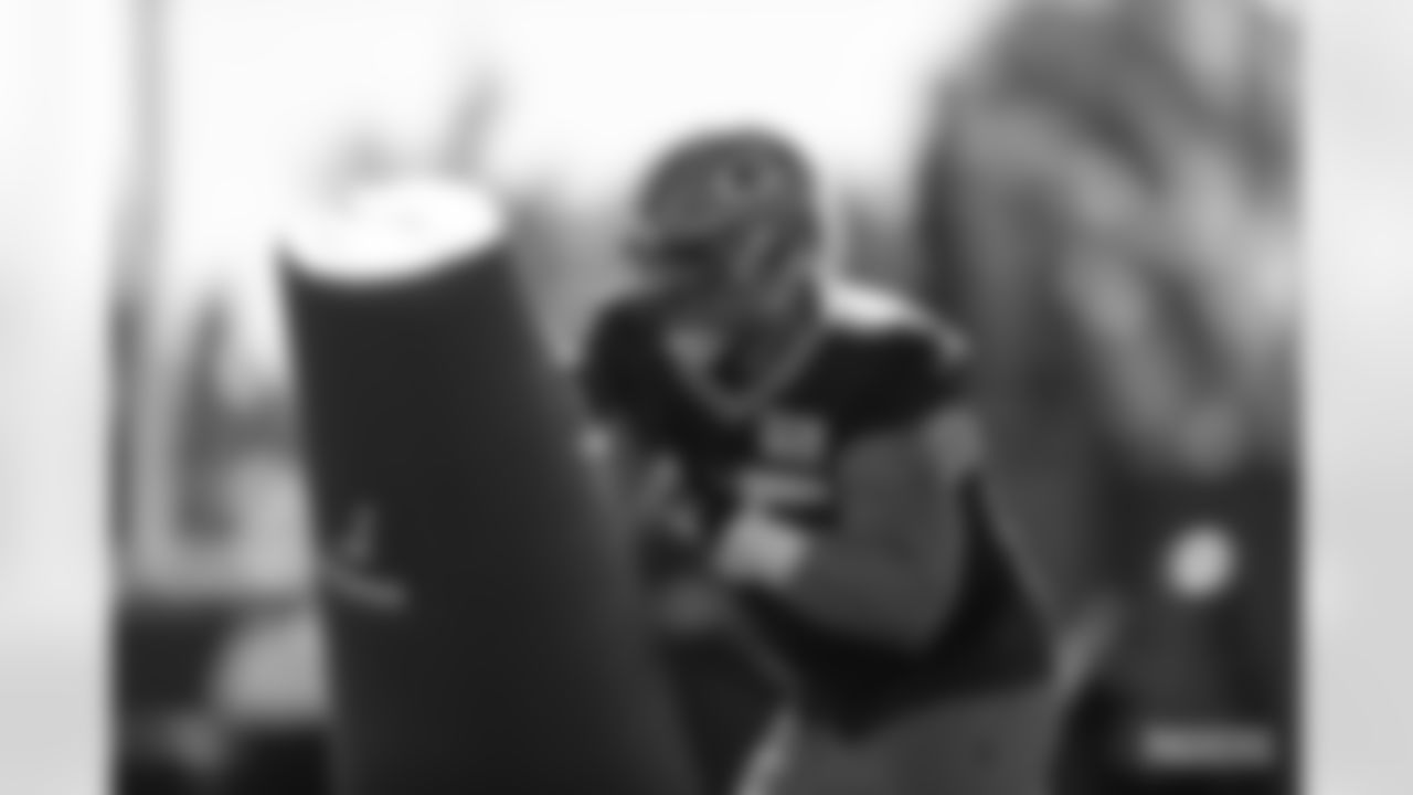 DL Tyler Lancaster