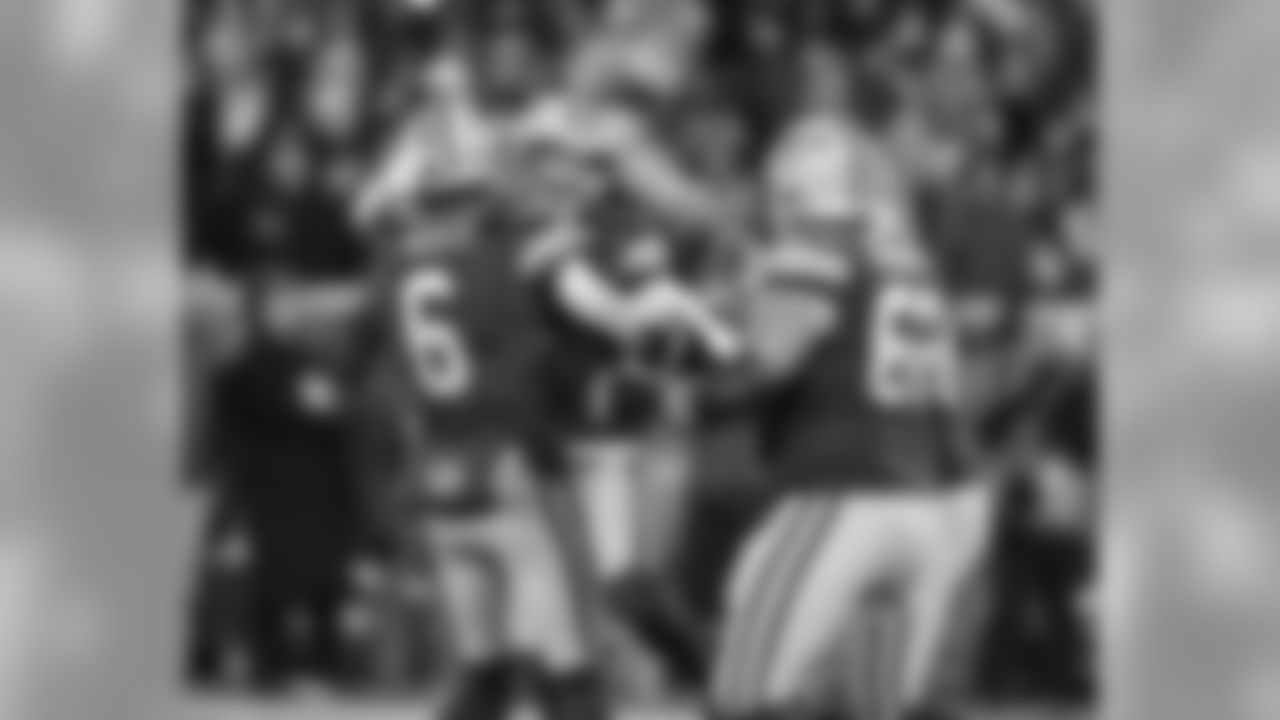 Green Bay Packers against the San Francisco 49ers during Monday night's game at Lambeau Field.