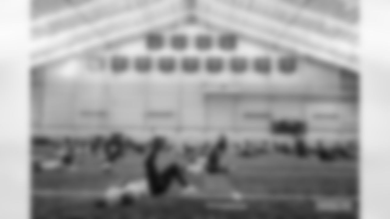 221130-evan-practice-gallery-2560001