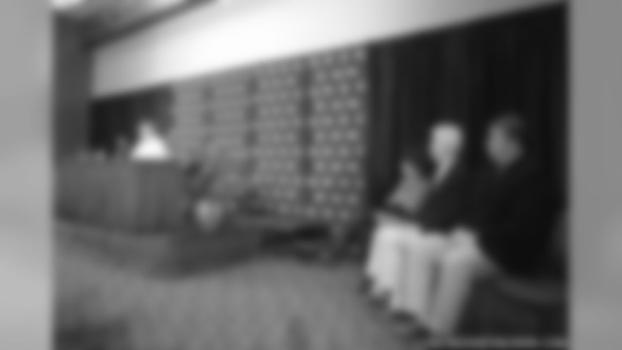 Brett Favre Retirement Press Conference