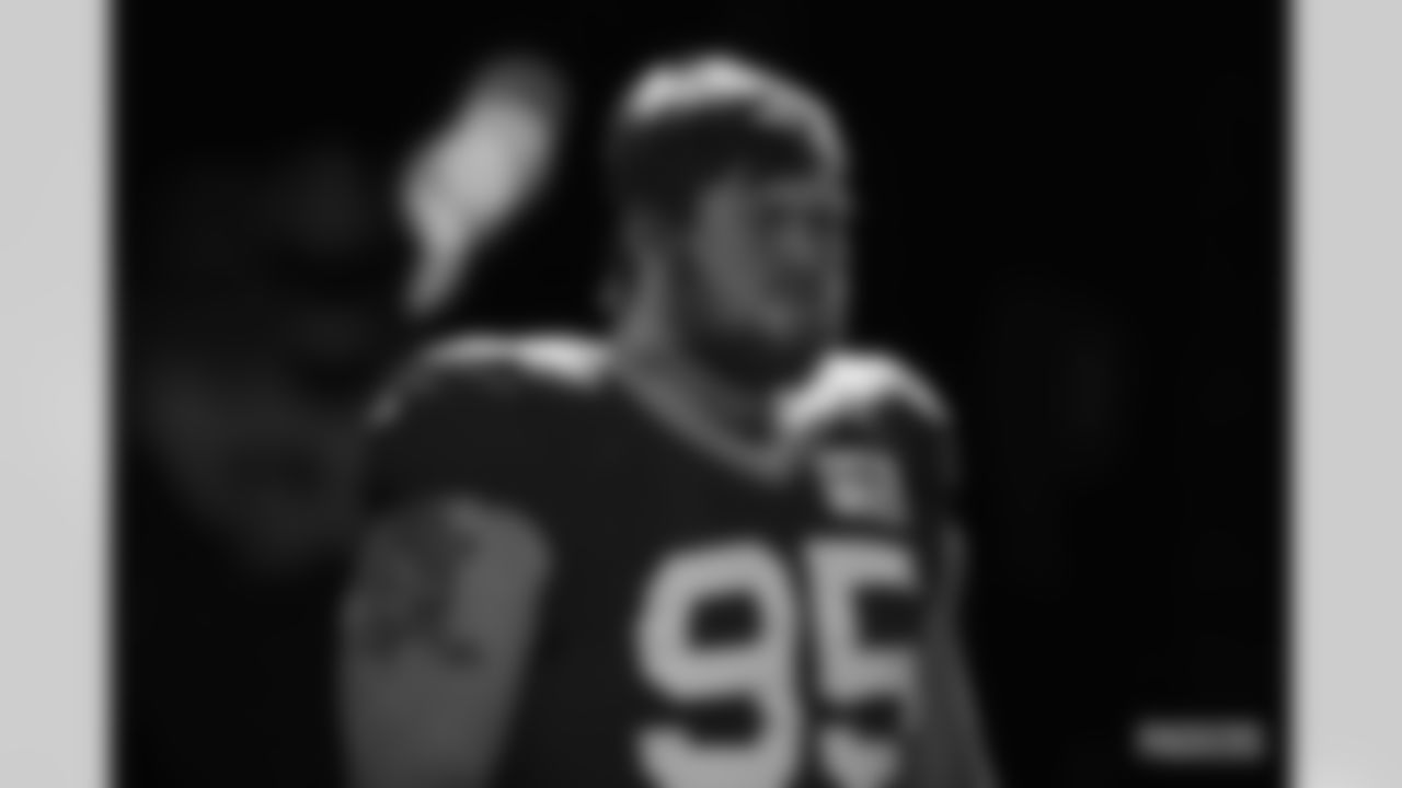 DL Tyler Lancaster