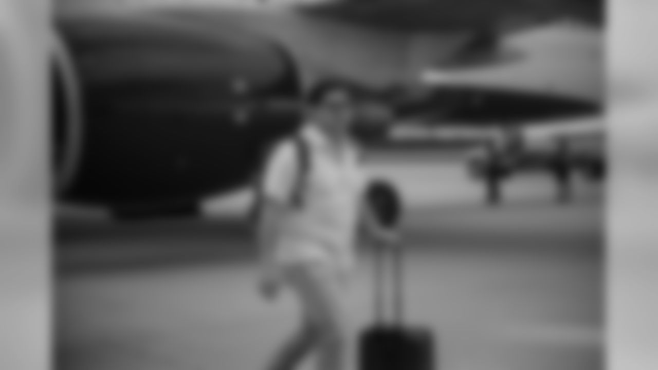 180922-packers-arrive-DC-hartwig-24
