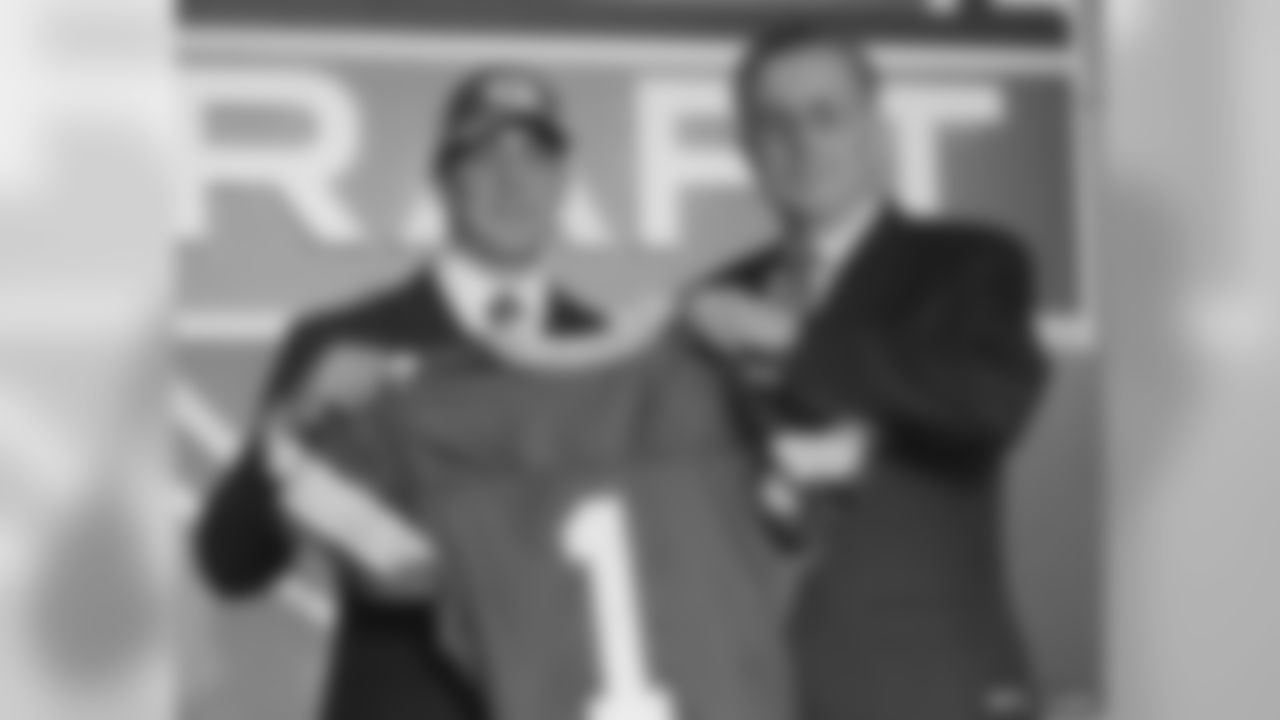 Packers Make Aaron Rodgers No. 1 Draft Pick