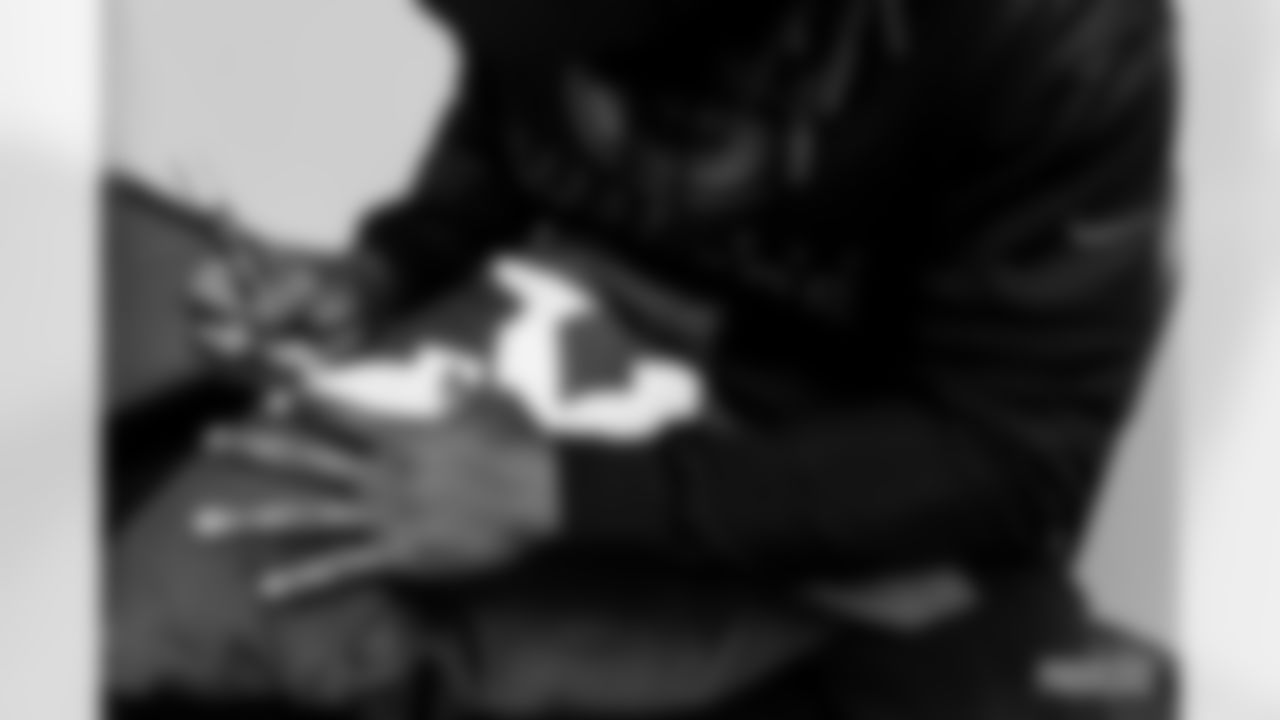 221102-k9-gallery-2560036