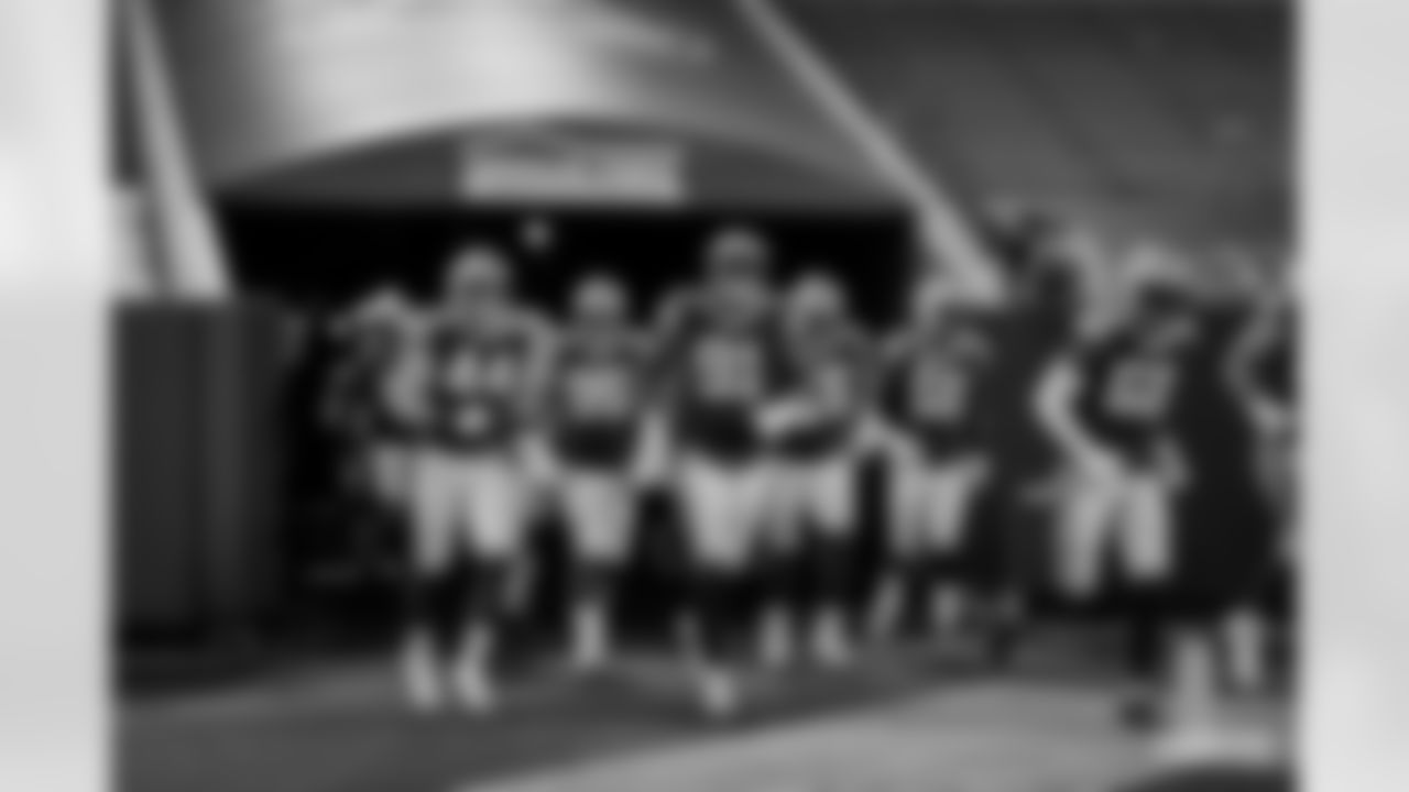 201005-packers-falcons-0-siegle-WM-021