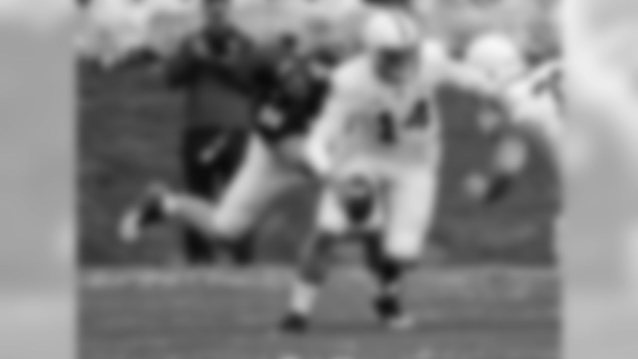 94 - DL Dean Lowry - Northwestern