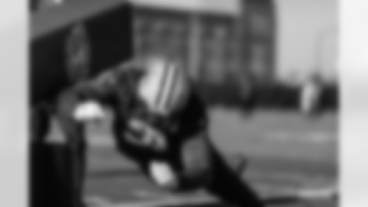 221123-evan-practice-gallery-2560012