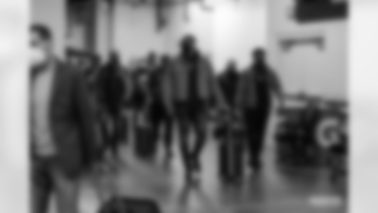 201122-arrival-INDY-siegle-WM-001