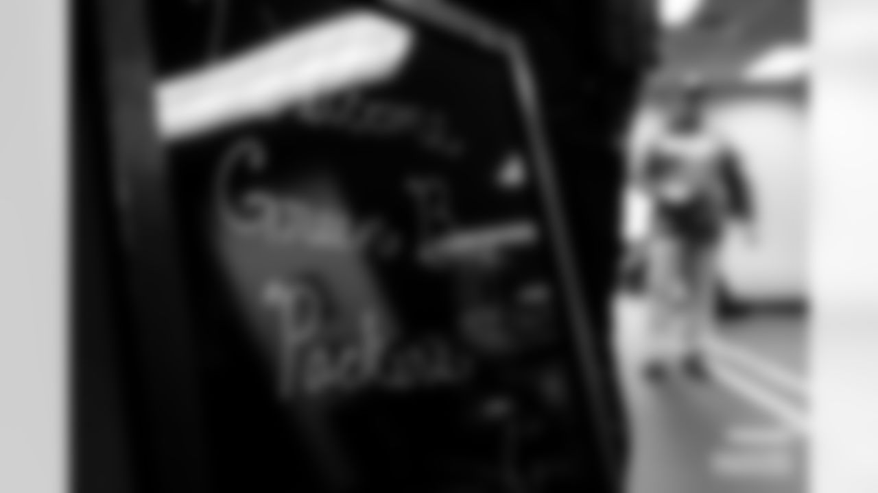 221102-k9-gallery-2560014