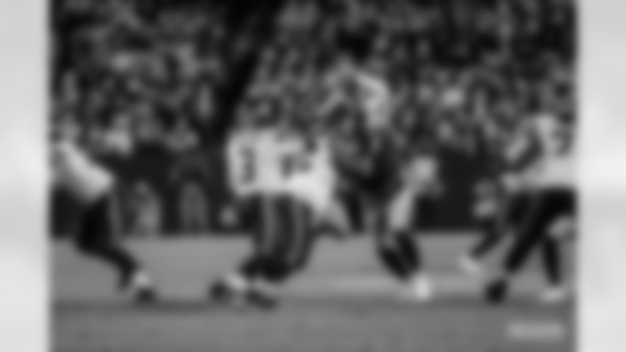 DL T.J. Slaton