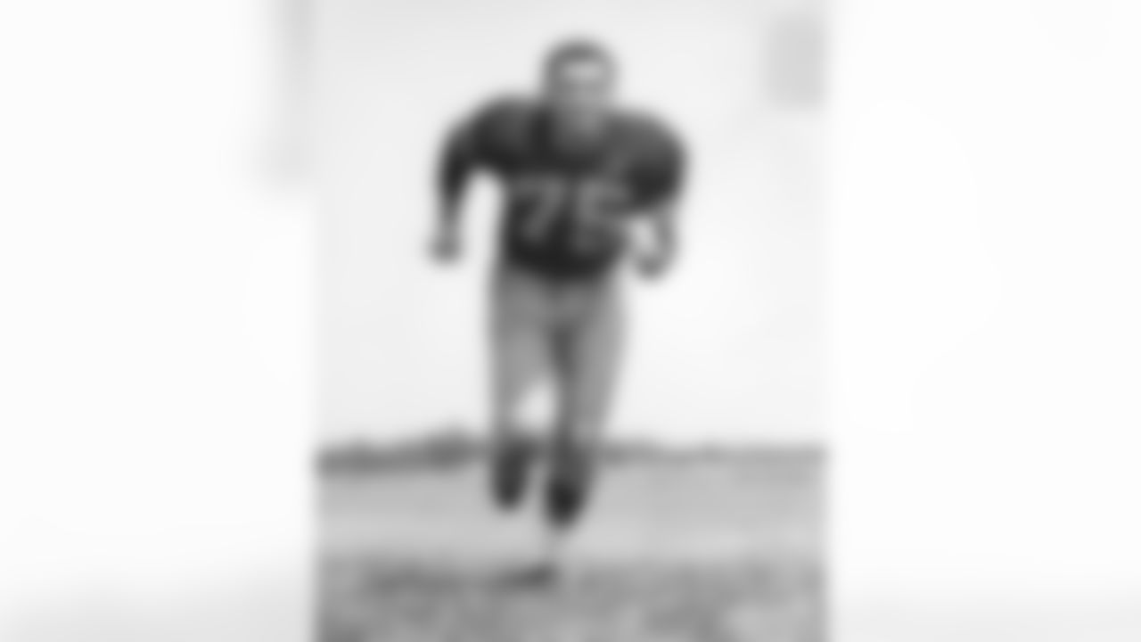 T Forrest Gregg (1956, 58-70)