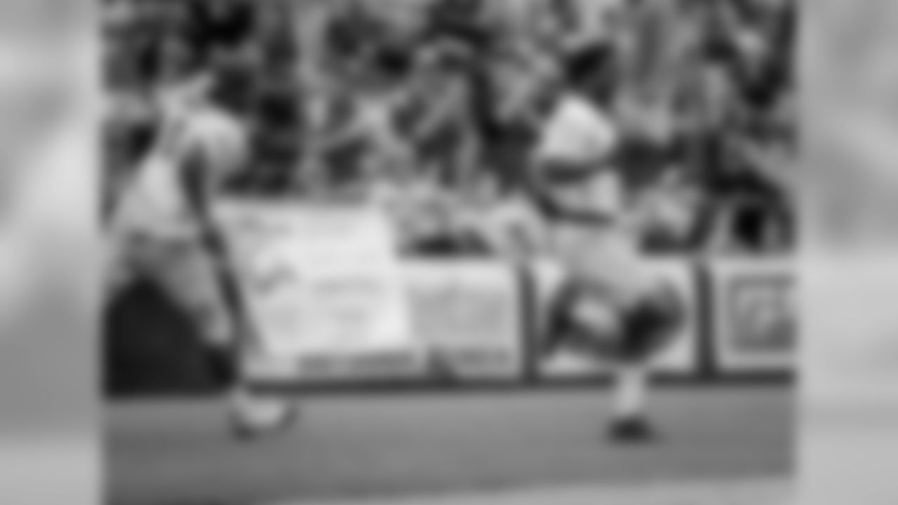 180602-green-gold-softball-siegle-105