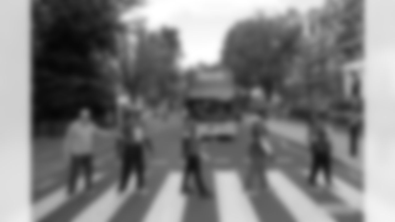 221007-london-bus-trip-2560043