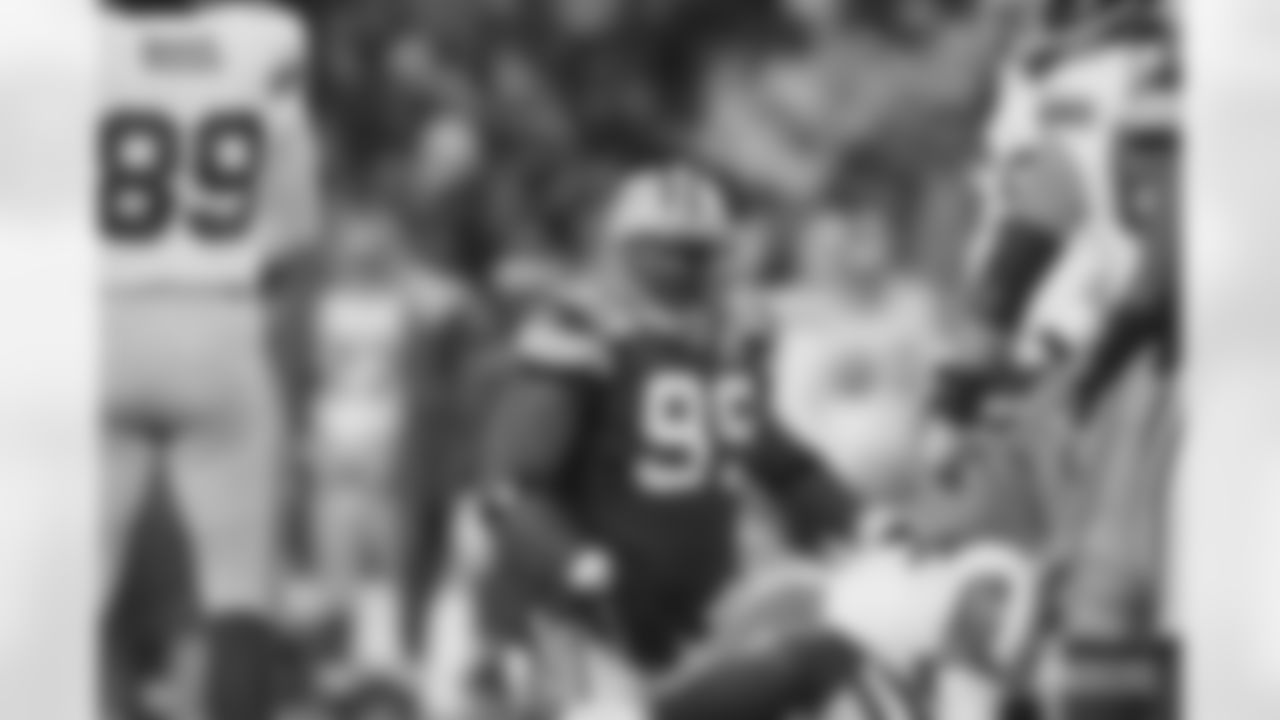 DT/DE Corey Williams (2004-07)