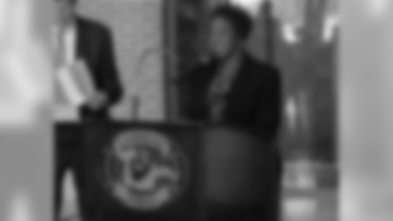 Vivian King, Roundy's director of public affairs