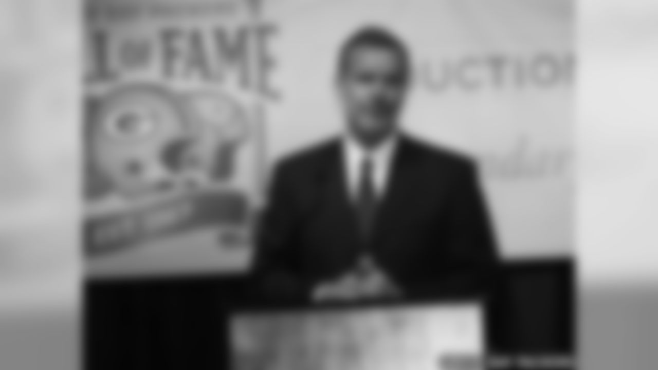 CEO Bob Harlan Inducted Into Packers Hall Of Fame