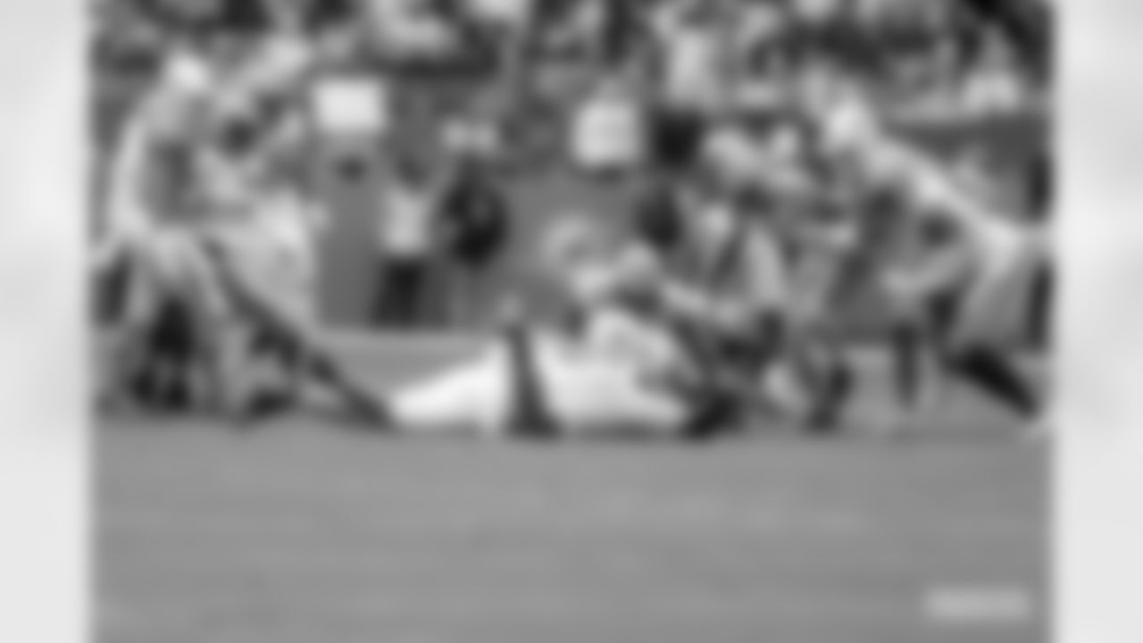 221225-packers-dolphins-siegle-WM-92