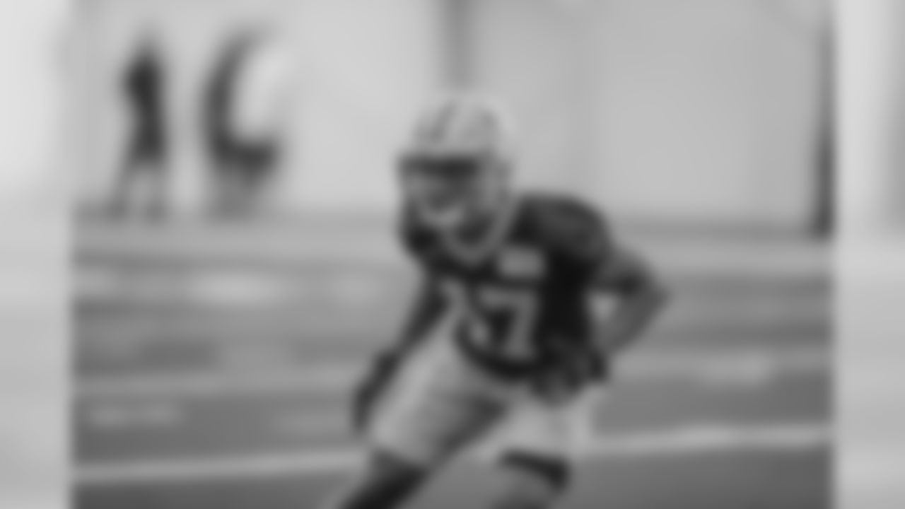 CB Javien Hamilton