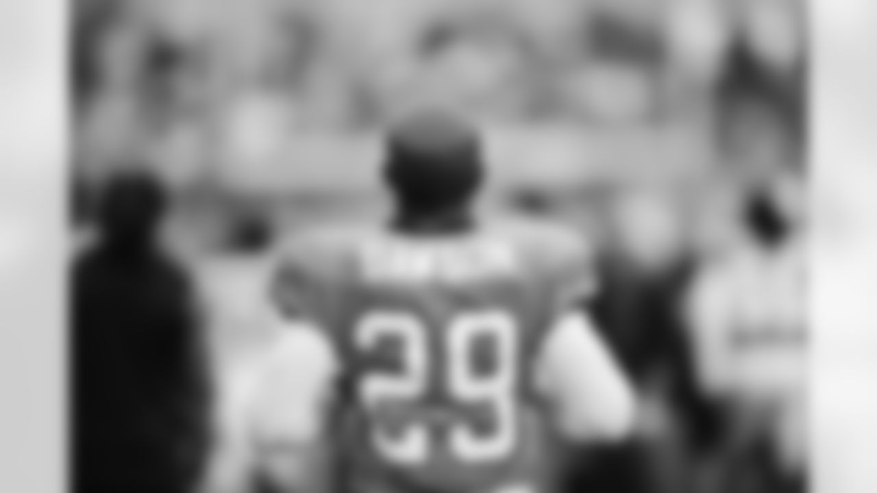 CB - 29 - Duke Dawson Jr.