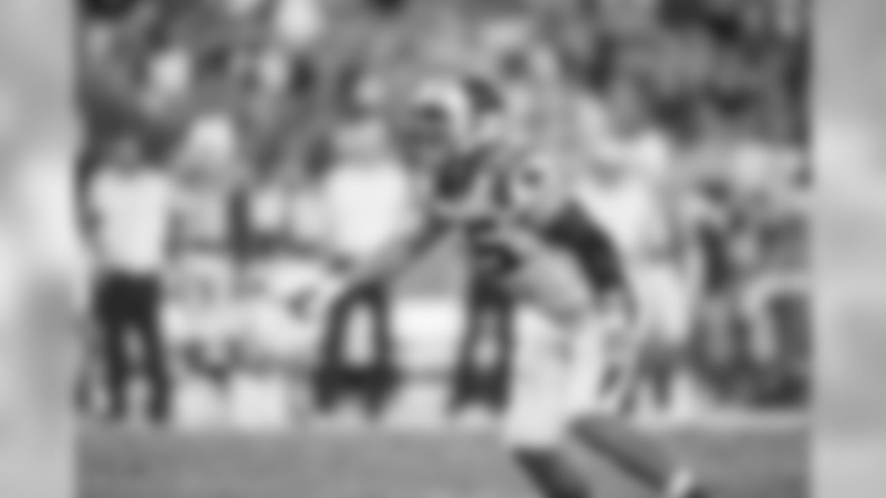 LB David Mayo