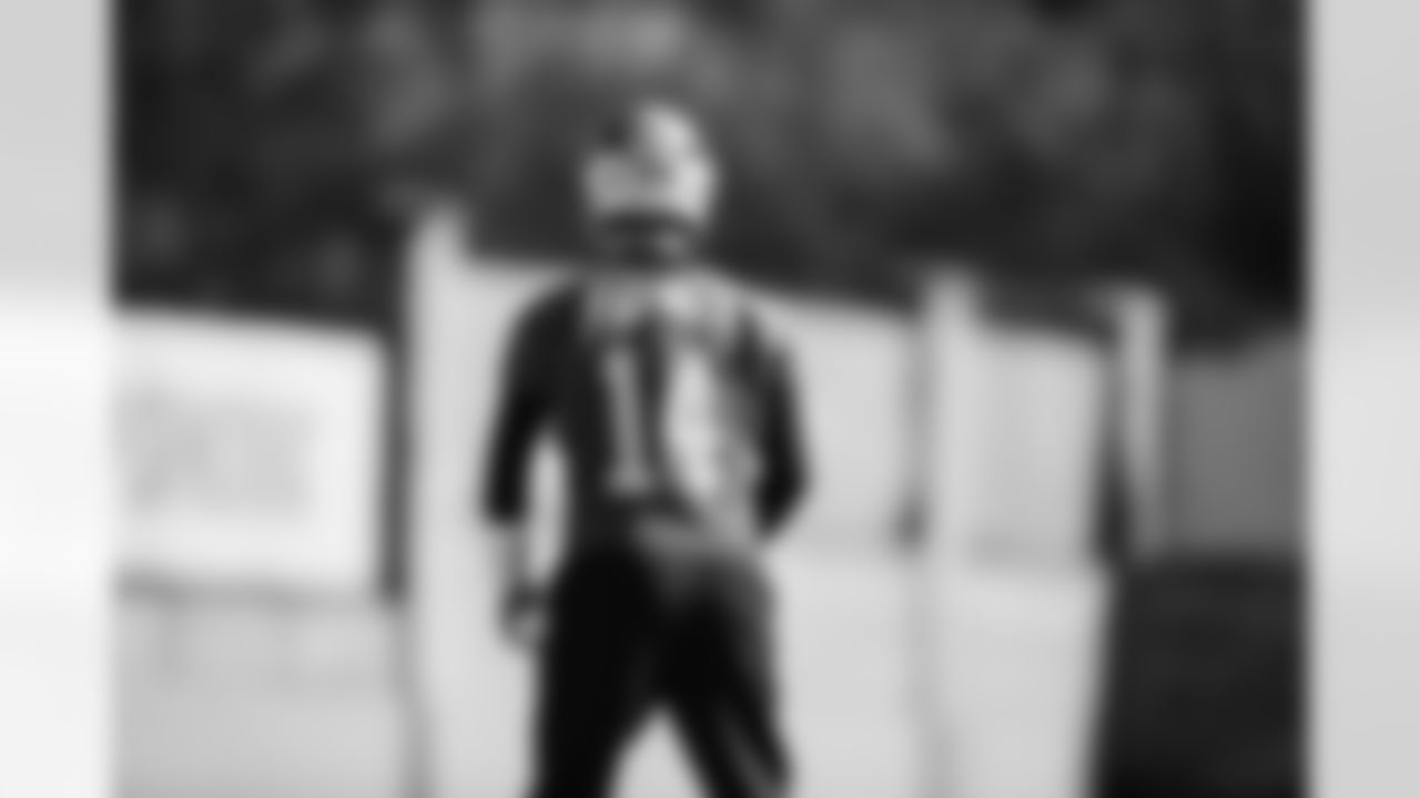 QB - 14 - Sam Darnold
