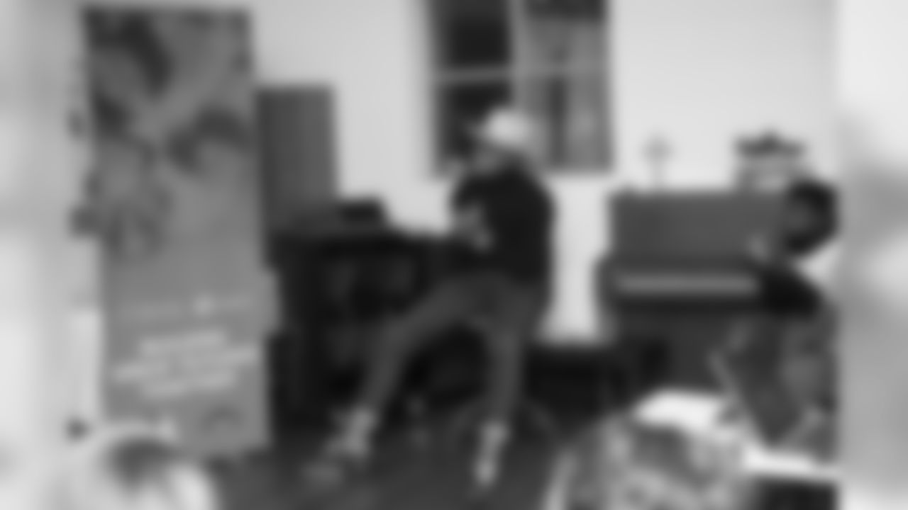 CamNewton_BoysNGirlsClub_09