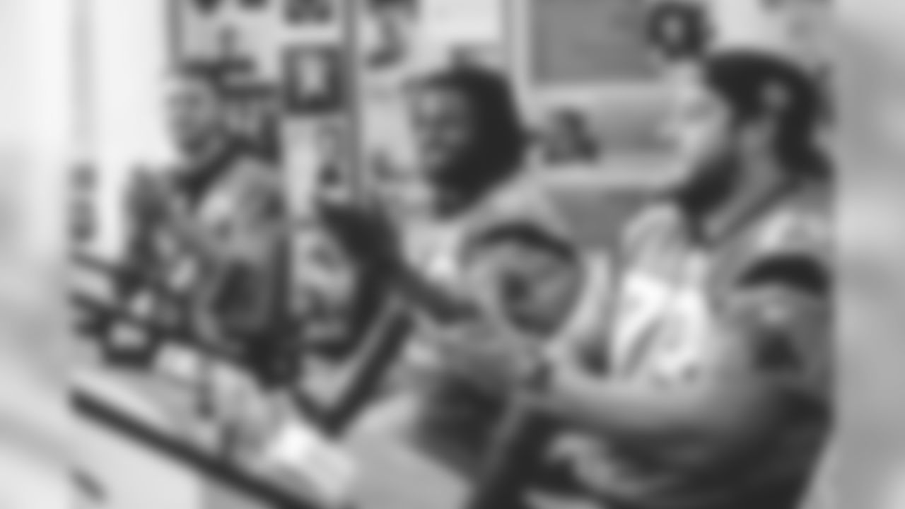 190924levine_390