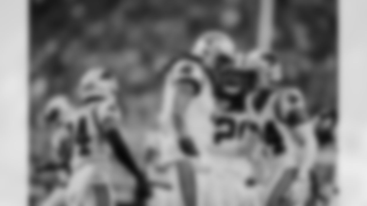 LB Shaq Thompson