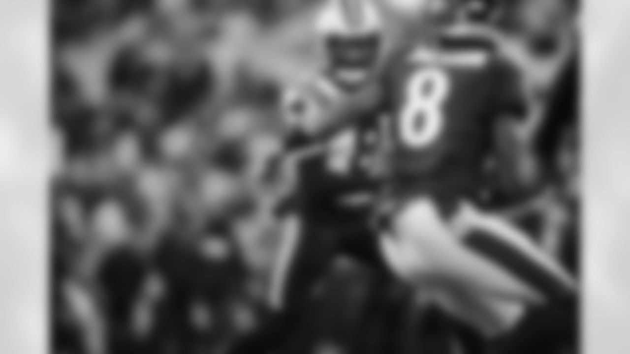221120 Panthers at Ravens-805